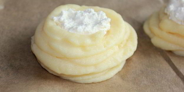 картофельные ватрушки с творожно-сырной начинкой