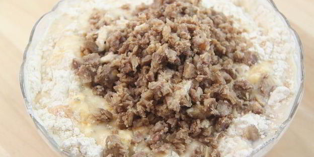 каштановые булочки с брусникой