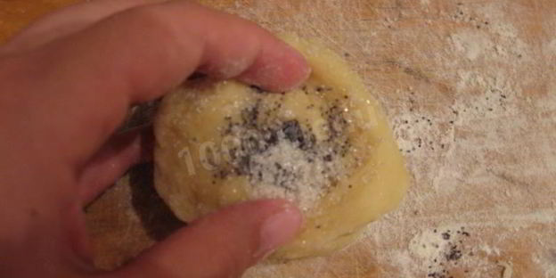 красивые булочки с маком из дрожжевого теста