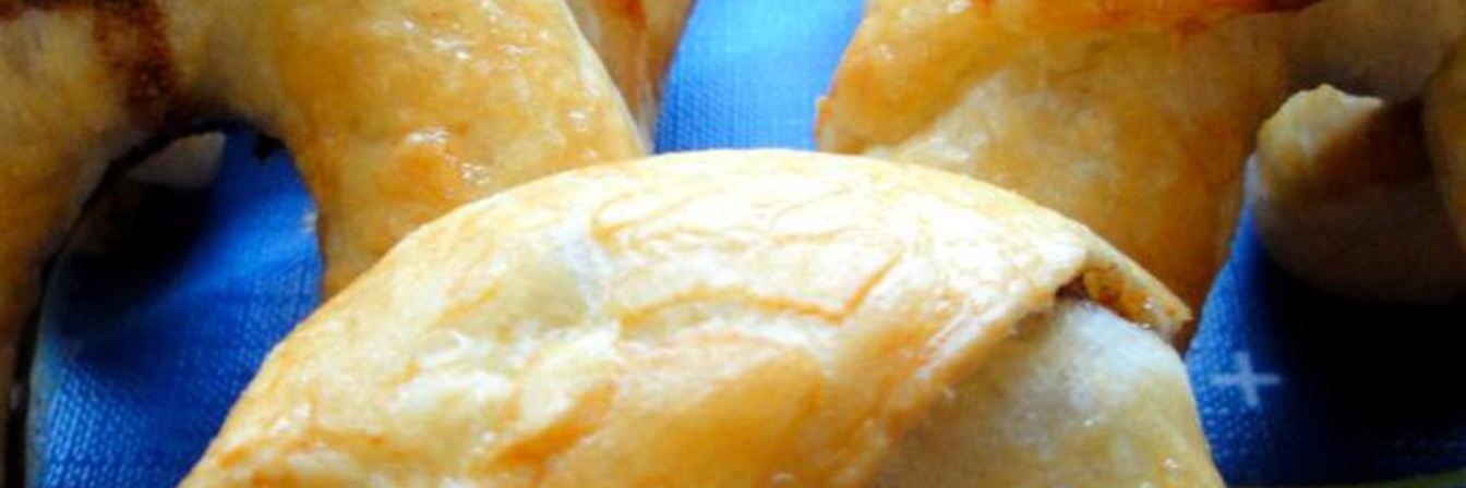 Круассаны с бананами и шоколадом