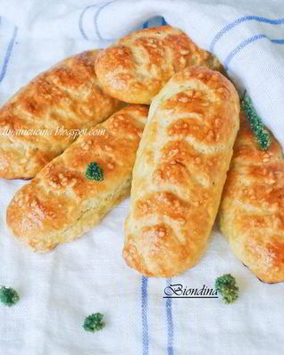 Простые булочки на молоке к завтраку