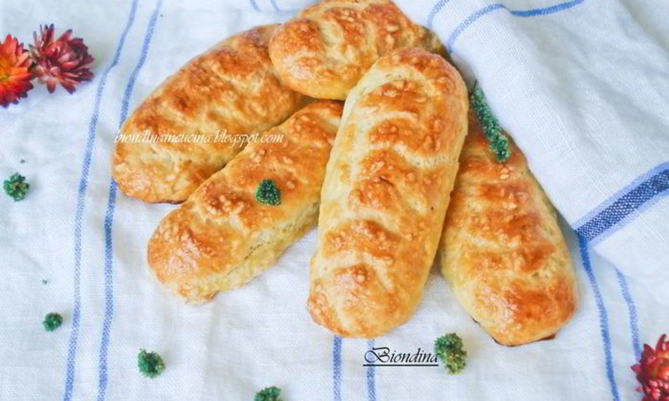 Рецепт простых булочек на молоке к завтраку