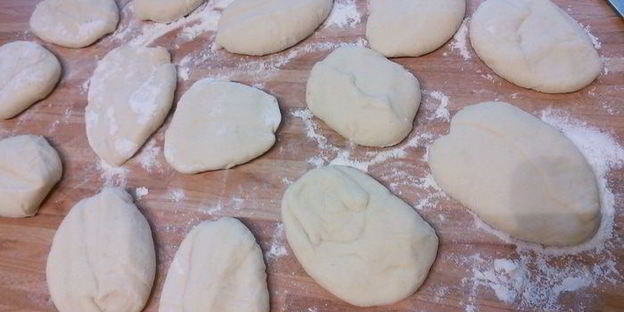 швейцарские молочные булочки