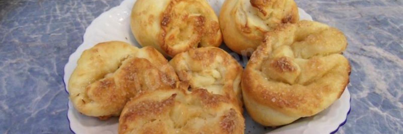 Сладкие булочки на молоке из сдобного теста
