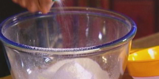 сливочные булочки с изюмом и корицей