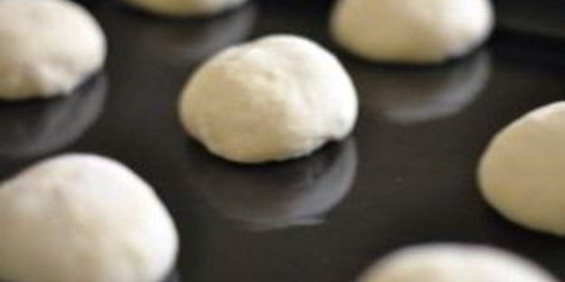 творожные ватрушки из дрожжевого теста