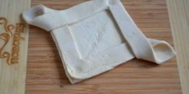 ватрушки из слоеного теста с творогом