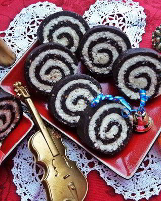 Быстрый кокосово-шоколадный рулет