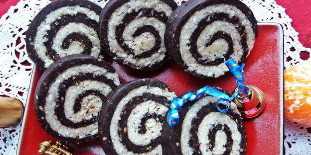 быстрый кокосово-шоколадный рулет