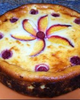 Чизкейк с сушеной вишней