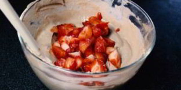 диетический шоколадный чизкейк с клубникой