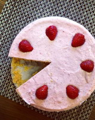 Клубничный чизкейк без выпечки