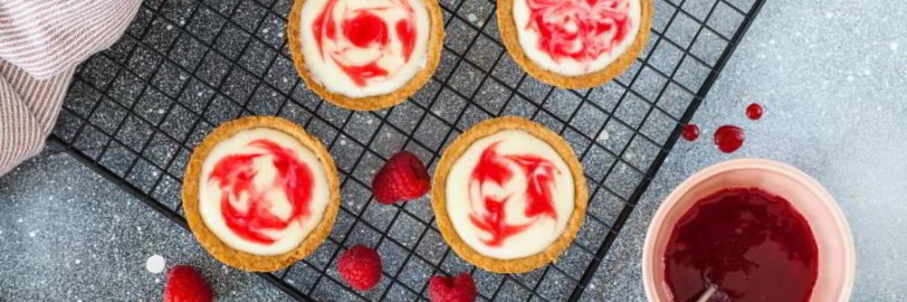 Мини-чизкейки с малиной