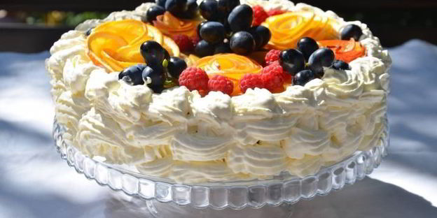 шоколадный чизкейк с фруктами