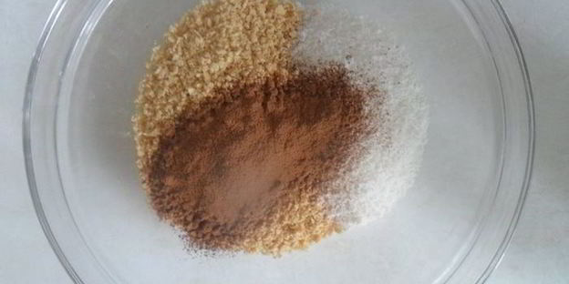 шоколадный чизкейк с кокосовыми вафлями и черносливом