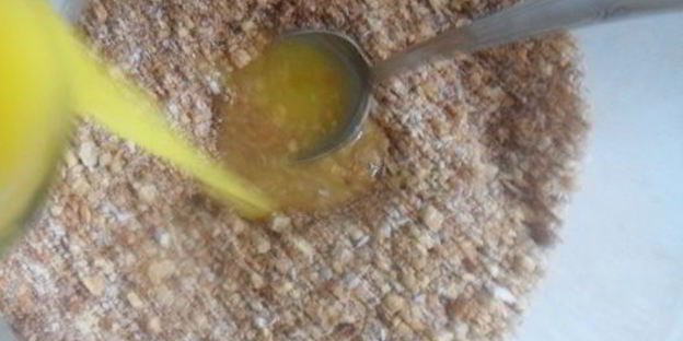 шоколадный чизкейк с кокосовыми вафлями и черносливом