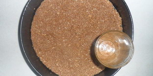 шоколадный чизкейк с кокосовыми вафлями и черносливом