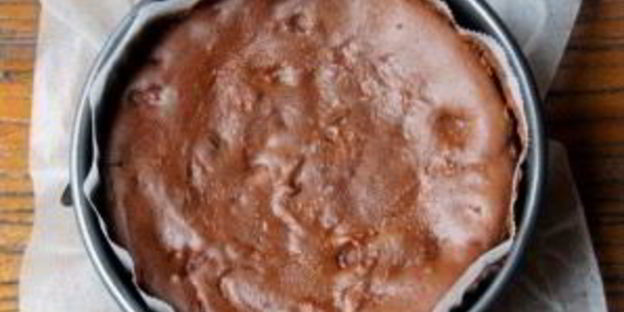 шоколадный чизкейк с вишней