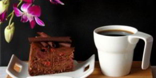 шоколадный чизкейк с вишней