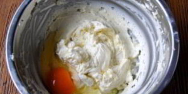 шоколадный чизкейк с вишней