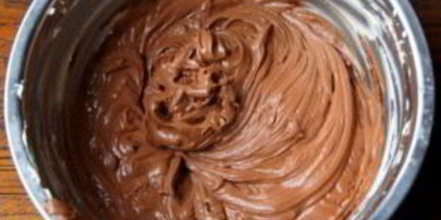 шоколадный чизкейк с вишней