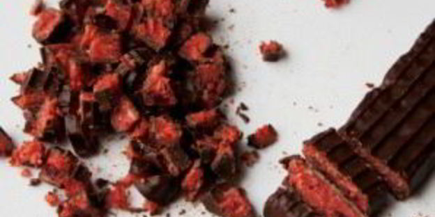 шоколадный чизкейк с вишней