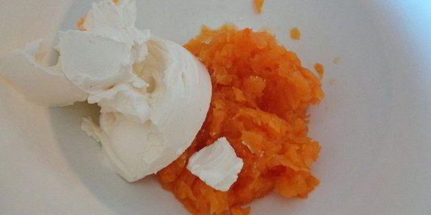 тыквенные мини-чизкейки с лососем