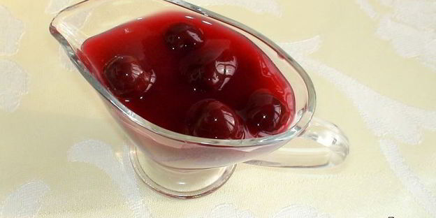 ванильный чизкейк с вишневым соусом