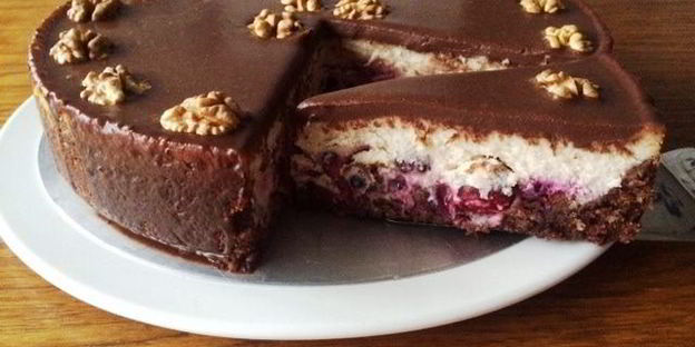 вишнево-смородиновый чизкейк