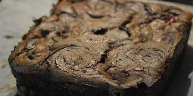 ягодный брауни чизкейк