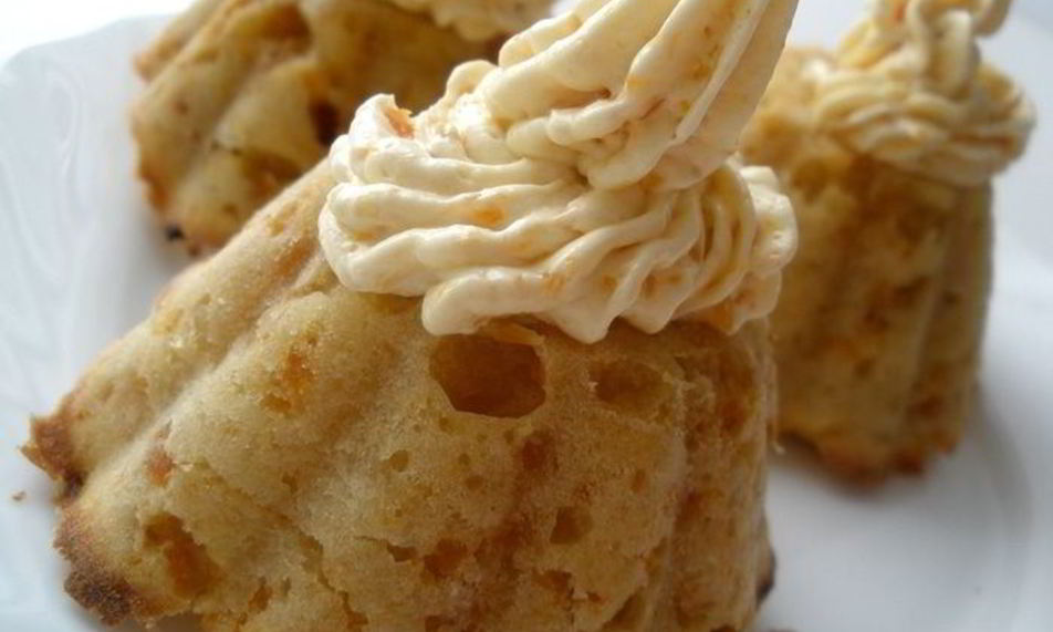 Рецепт абрикосово-коньячных кексы с кремом