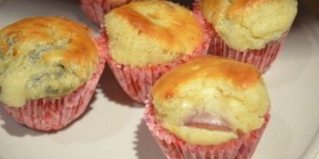 ароматные кексы с красным виноградом и дор блю