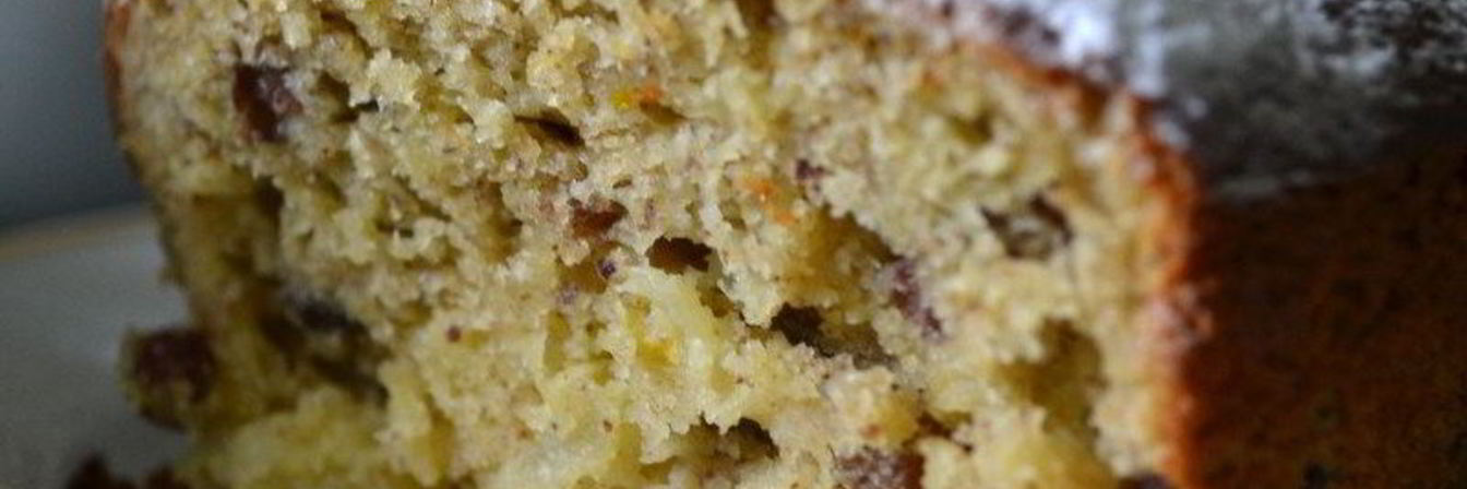 Кекс с ананасом и изюмом