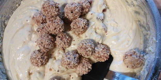 кекс с курагой и фундуком джотто