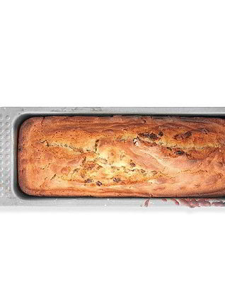 Кекс с сиропом из топинамбура и золотым изюмом