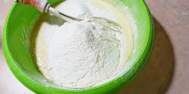 кекс с виноградом