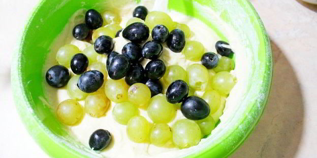 кекс с виноградом