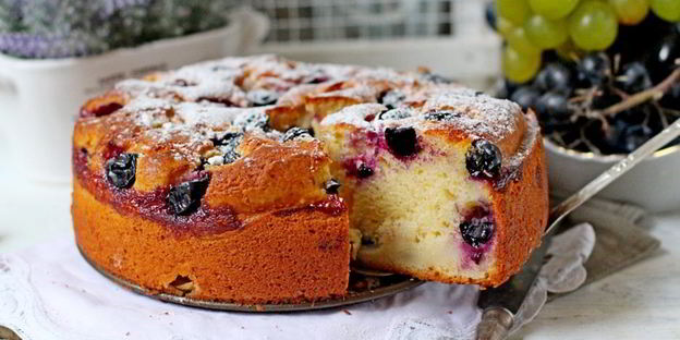 кекс с виноградом