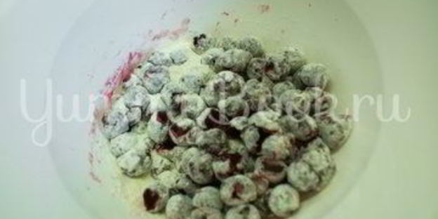 кекс с вишней в мультиварке