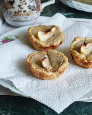 Кексы с яблочным муссом