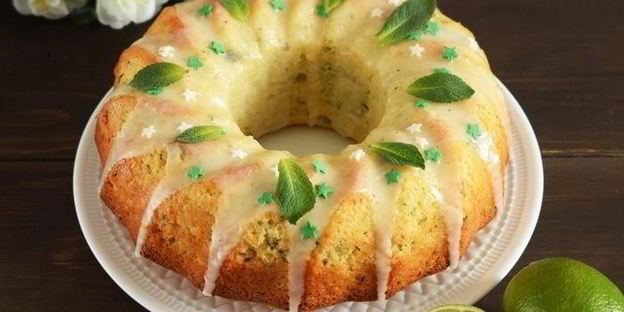 мятный кекс в лаймовой глазури