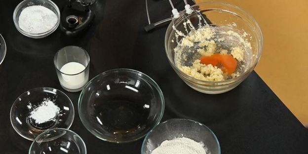 оранжевые кексы