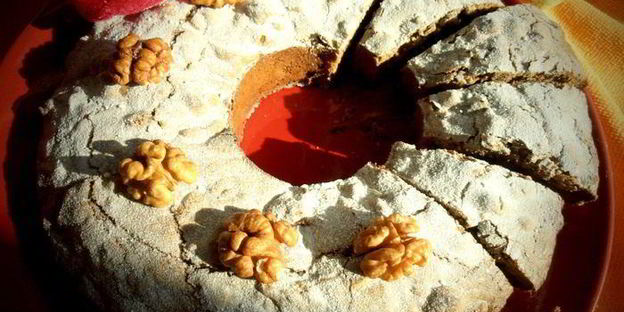 орехово-шоколадный кекс с цукатами из сметанного яблока