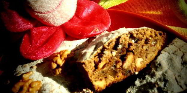 орехово-шоколадный кекс с цукатами из сметанного яблока