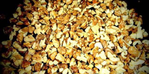 орехово-шоколадный кекс с цукатами из сметанного яблока