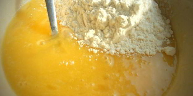 орехово-шоколадный кекс с цукатами из сметанного яблока