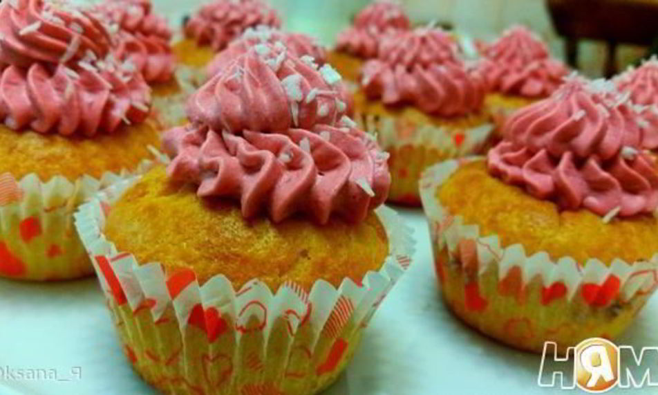 Рецепт творожных кексиков с кремом и джемом