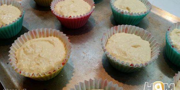 творожные кексики с кремом и джемом