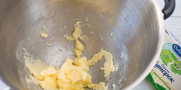 творожные кексики с малиной