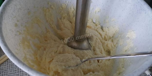 творожные кексы со сливами